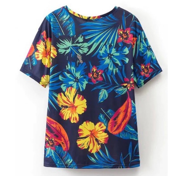 🌴Zara Trafuluc Tee- Spring/Summer 2017 Collection - Picture 2 of 8